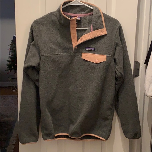gray patagonia pullover